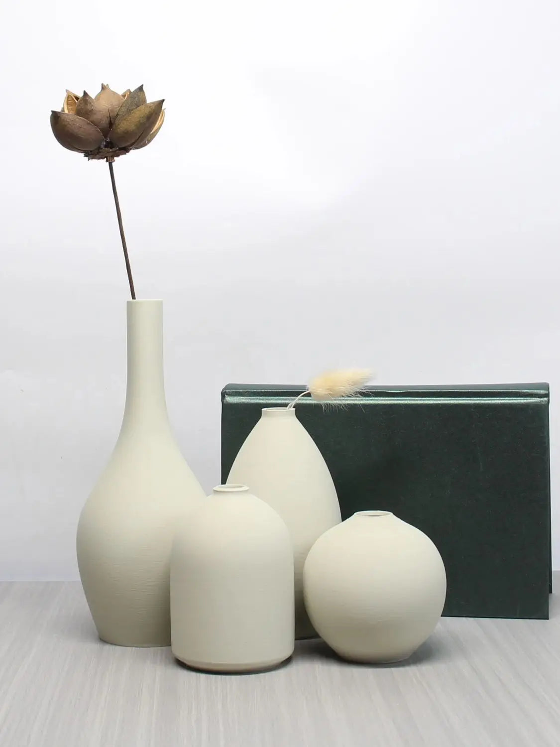 Zumi's 4-Piece Minimalist Art Vase
