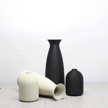 Zumi's 2-Piece Set of Dry Vases