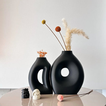 Zumi's 2-Piece Set of Sun and Moon Matching Vases