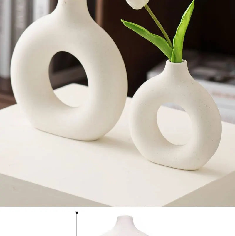 Zumi's Donut Minimalist Vase