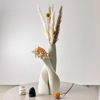 Zumi's 2-Piece Set of "Inseparable" Double Vase