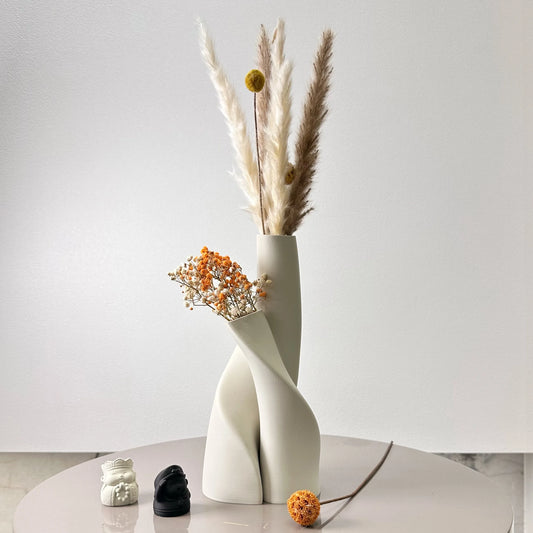 Zumi's 2-Piece Set of "Inseparable" Double Vase