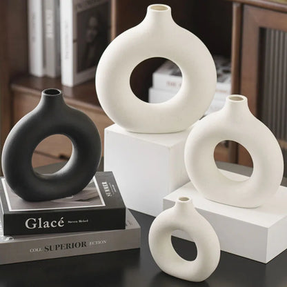 Zumi's Donut Minimalist Vase