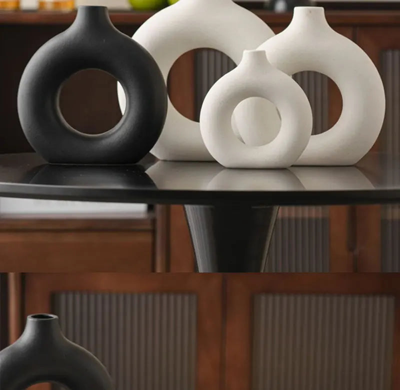 Zumi's Donut Minimalist Vase