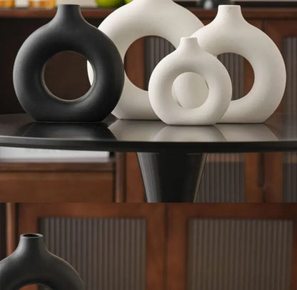 Zumi's Donut Minimalist Vase