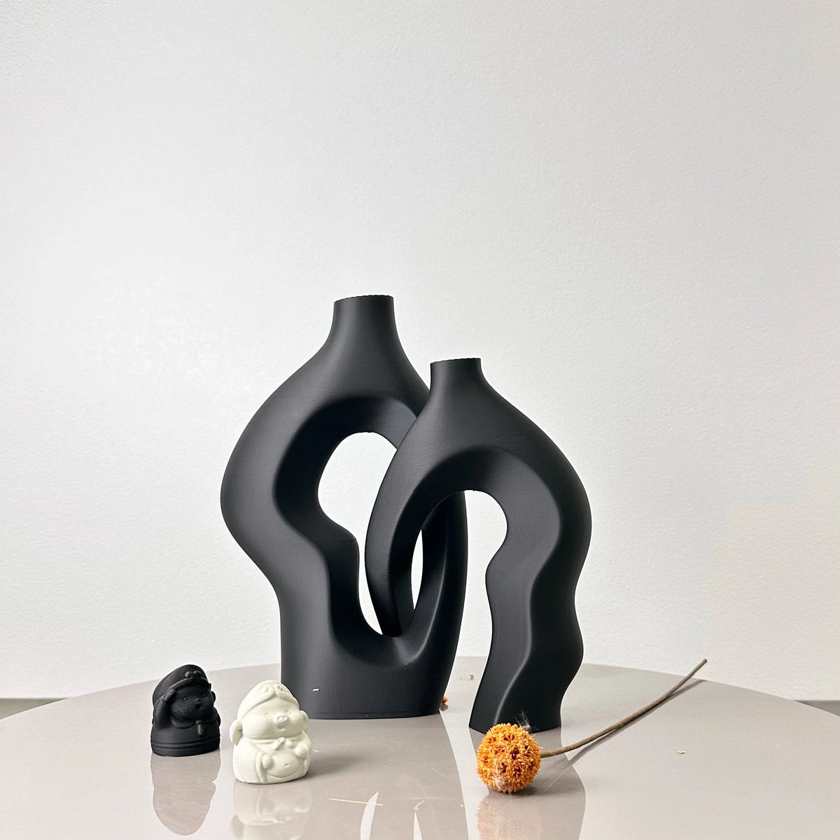Zumi's 2-Piece Set Twisty Artistic Vases