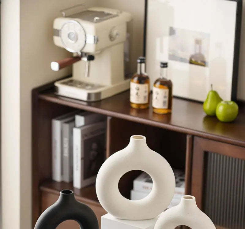 Zumi's Donut Minimalist Vase