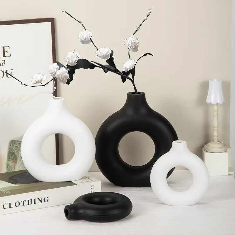 Zumi's Donut Minimalist Vase
