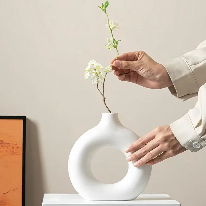 Zumi's Donut Minimalist Vase