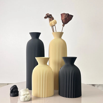 Zumi's 2-Piece Set of Wavy Art Dry Vase