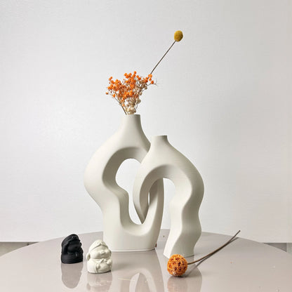 Zumi's 2-Piece Set Twisty Artistic Vases